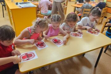 Izglītojošās nodarbības “Tīras rokas, tīrs ir viss – prom ir mikrobs aizbēdzis!” 2