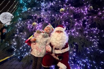 Svētku svinēšana Ziemassvētku tramvajā 19